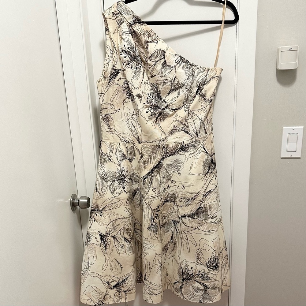 St. John Floral Abstract Sketch One Shoulder Dress 12 cotton silk cream black